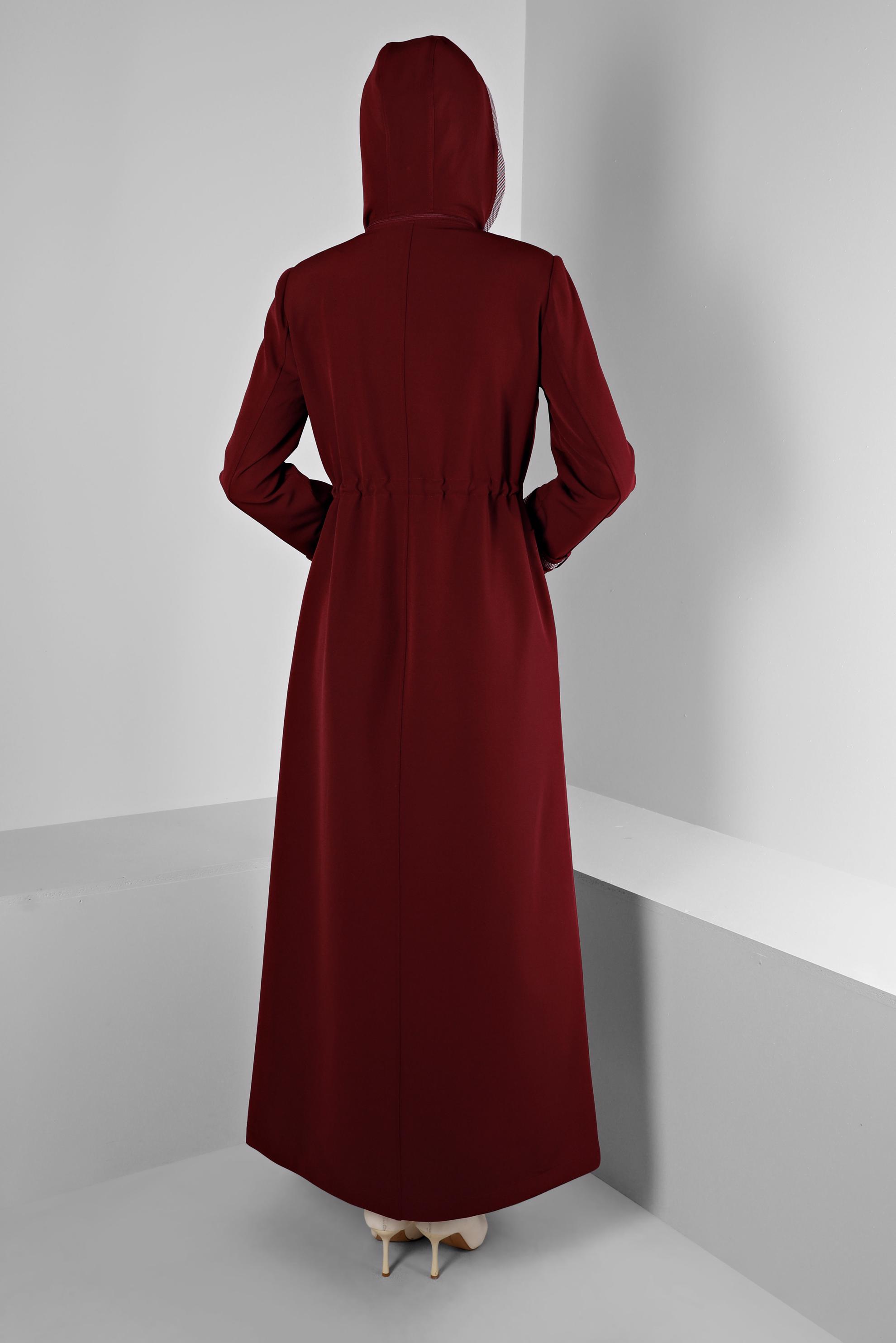 Tesettür giyim BORDO BELİ BÜZGÜLÜ KAPÜŞONLU PARDESÜ 10685